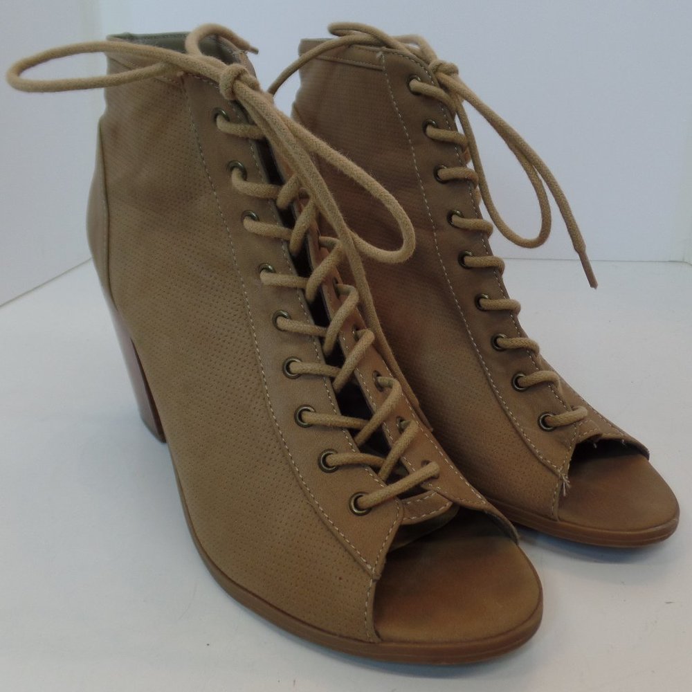 Y-Not? Lace Up Tan Leather Like Perforated Bootie Open Toe Block Heel Size 10